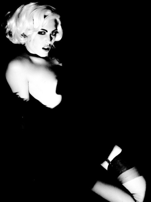 Nylon Marilyn 10